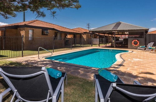 Mahomets Flats Apartment | Geraldton's Ocean West Holiday Units & Short Stay Accommodation