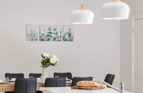 Mount Gambier House | Getaway On Wallace. nPet friendly.