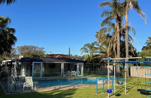 Tootgarook House | GETAWAY POOLSIDE RETREAT