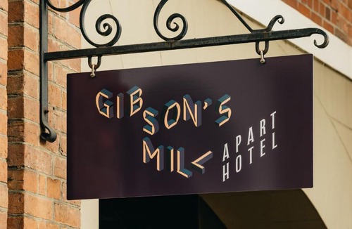 Sullivan's Cove Apartment | Gibson Mill waterfront warehouse apartment - 101
