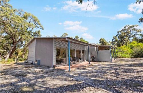 Forge Creek House | Gippsland - Waterfront Retreat