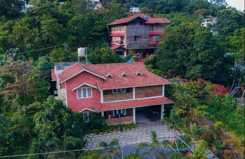 Kunnathidavaka House | Girassol Serviced Villa