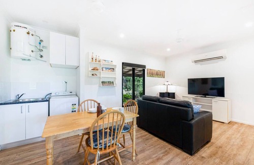 Herbert House | Girraween Rural Retreat with Gorgeous Lagoon Pool