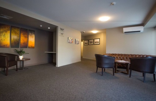 Gladstone Hotel | Gladstone Reef Hotel Motel