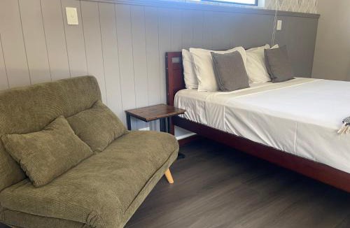 Gladstone Hotel | Glenlyon Lodge - Gladstone