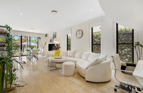 Benowa Apartment | Gold Coast Golf Course Villa