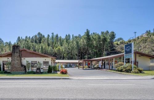 Queenstown Hotel | Gold Rush Inn