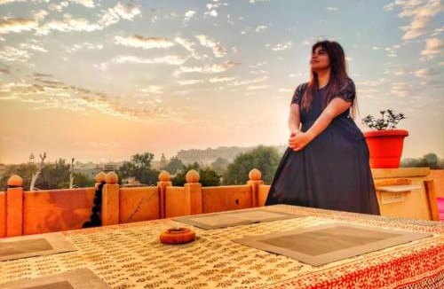 Amar Sagar Pol Hostel | Golden Celestial haveli jaisalmer