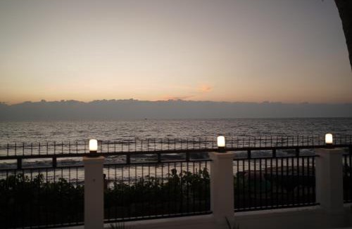 North Paravur Hotel | Golden Sands Cherai