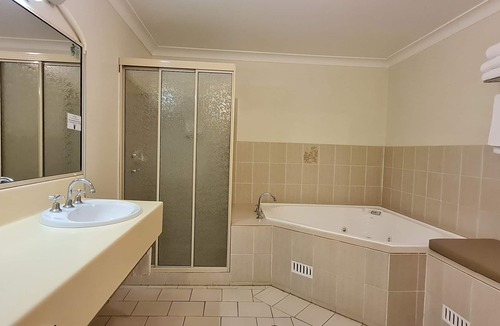 West Tamworth Hotel | Golf Links Motel