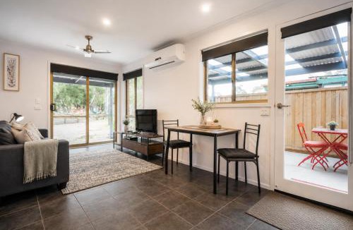 Rosebud House | Golfside Getaway by Ready Set Stay