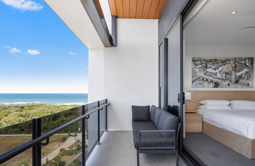 Bokarina Apartment | Gorgeous 3-Bed Unit Minutes from Beach