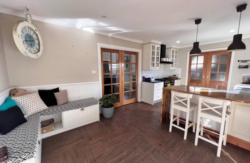 Traralgon House | Gorgeous ultra clean 3 Bedroom/2 Bathroom Home Close to popular attractions/CBD