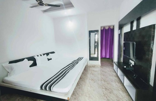 Betul Hotel | Goroomgo Hotel SONI Madhya Pradesh