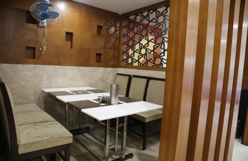Viluppuram Hotel | Grand Kubera