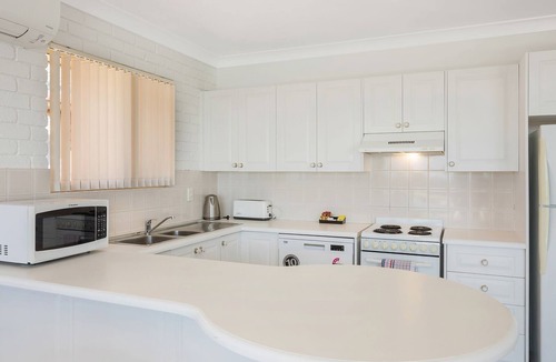Narooma Apartment | Grand Pacific 1 Unit 4 - First Floor