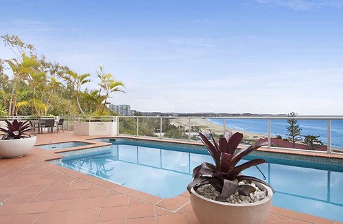 Coolangatta Apartment | Grande Corniche U17 - Panoramic Kirra Hill