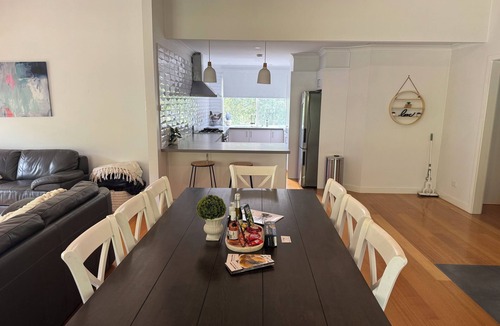 Noojee Apartment | Grandview retreat | Riverside Farmstay escape