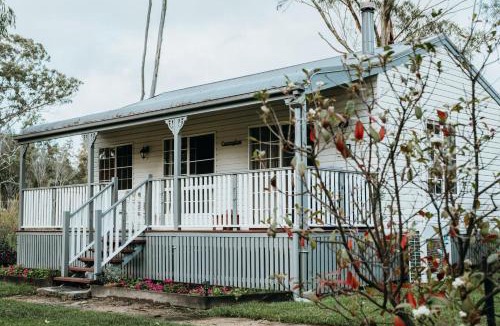 Thorndale Bed & Breakfast | Granite Gardens Cottages & Lake Retreat