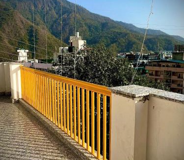 Tapovan Hostel | GreenDay Escapes Rishikesh