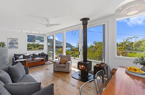 Grey River House | Grey River Beach House - 10 minutes to Wye