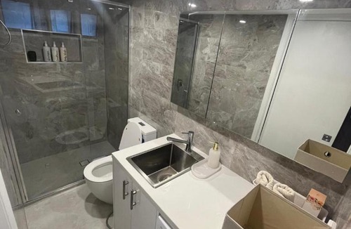 Brighton Villa | Guest suite in Brighton