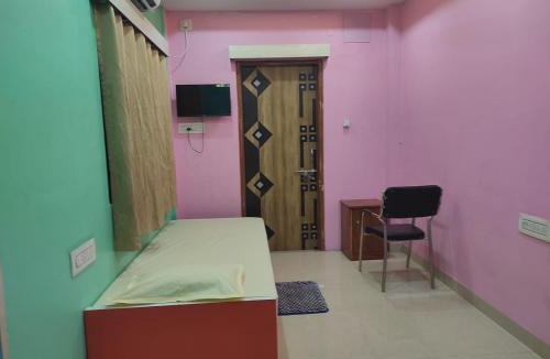 Bhowanipore House | Gunjan guest house near sskm hospital