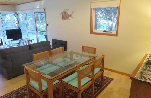Arakoon House | GUNYAH - THREE BEDROOM SURROUNDED BY MOTHER NATURE
