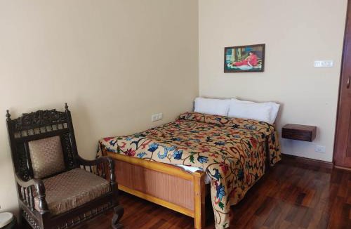 Wellington Hotel | Habba Kadal Kashmiri Heritage Hotel & Hub