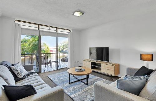 Mooloolaba Apartment | HACIENDA- CANAL VIEWS AND COMFORT