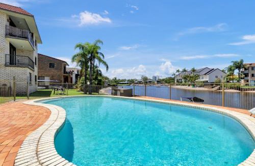 Mooloolaba Apartment | HACIENDA- CANAL VIEWS AND COMFORT