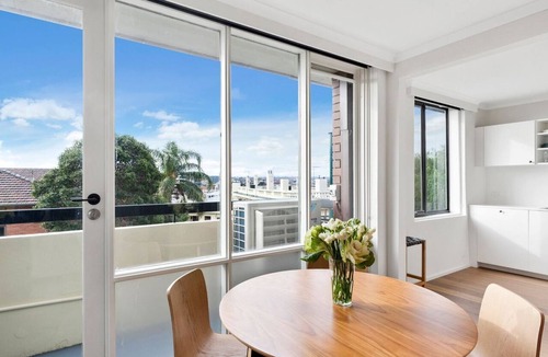 South Yarra Apartment | Hakuna - Modern 2 bedroom apartment
