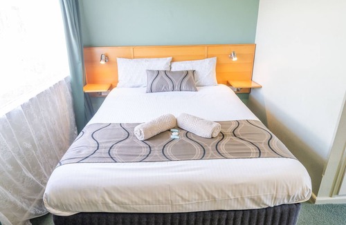 Eden Hotel | Halfway Motel, Eden