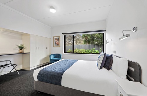 Hamilton Hotel | Hamilton Lakeside Motel
