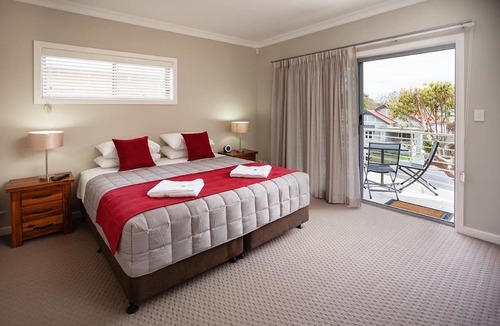 Broadmeadow Apartment | Hamilton on Everton