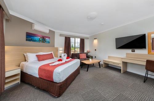 Queanbeyan West Hotel | Hamilton's Queanbeyan Motel