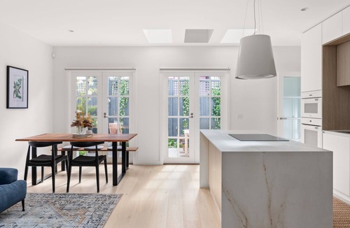 City of Bayside House | Hampton Beach Pearl - A stunning architecturally designed townhouse