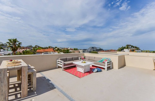 Hampton Apartment | Hampton Lookout Rooftop Terrace with Bay Views