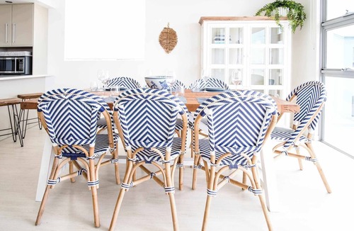 Kings Beach Apartment | Hamptons Style Penthouse at Kings Beach