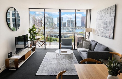 Docklands Apartment | Harbour Escape Apartments Docklands