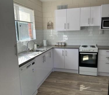 Beresford Apartment | Harbour View 49 Urch Street Unit 8