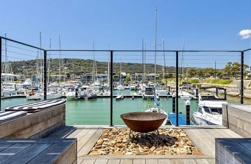 Safety Beach Apartment | Harbourside On the Water