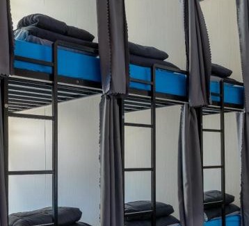 Northbridge Hotel | Haus Accommodation - note - Valid passport required to check-in