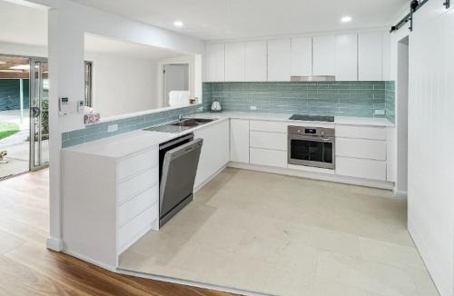 North Haven House | Haven Hideout