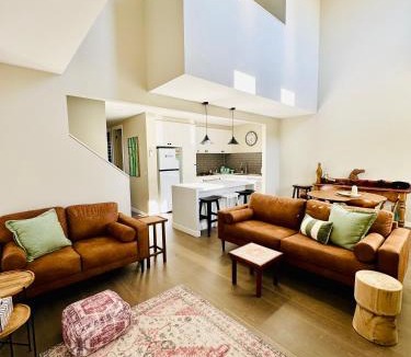 Mansfield Villa | Haven on Hunter Lux Townhouse