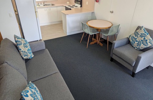 North Haven Hotel | Haven Waters Motel & Apartments