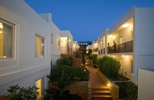 Hawthorn East Hotel | Hawthorn Gardens Serviced Apartments