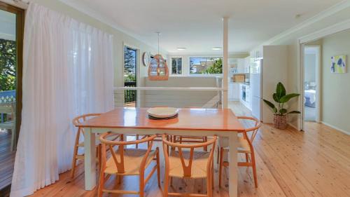 Avoca Beach House | Hear The Waves - Enjoy The Sea Breezes