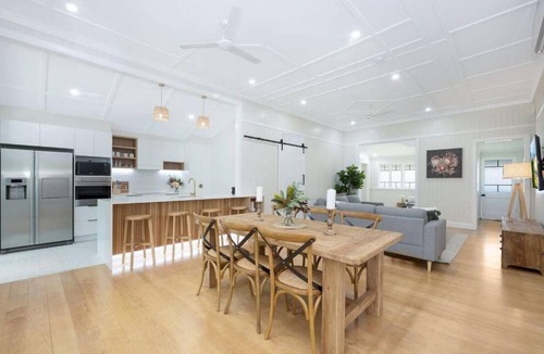 West End House | Heavenly on Harold