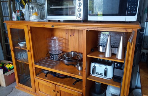 Hedley House | Hedley Gardens 4 acre permaculture property